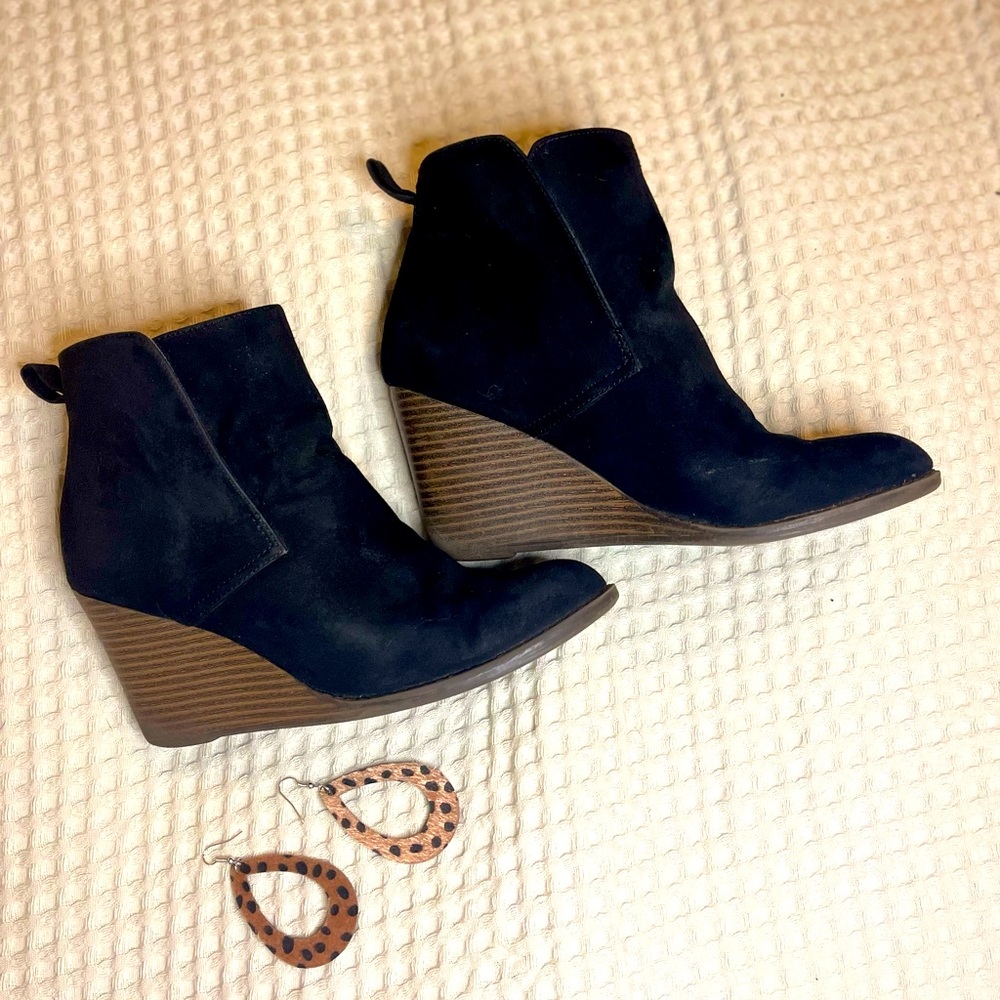 Black suede bootie wedges size 6